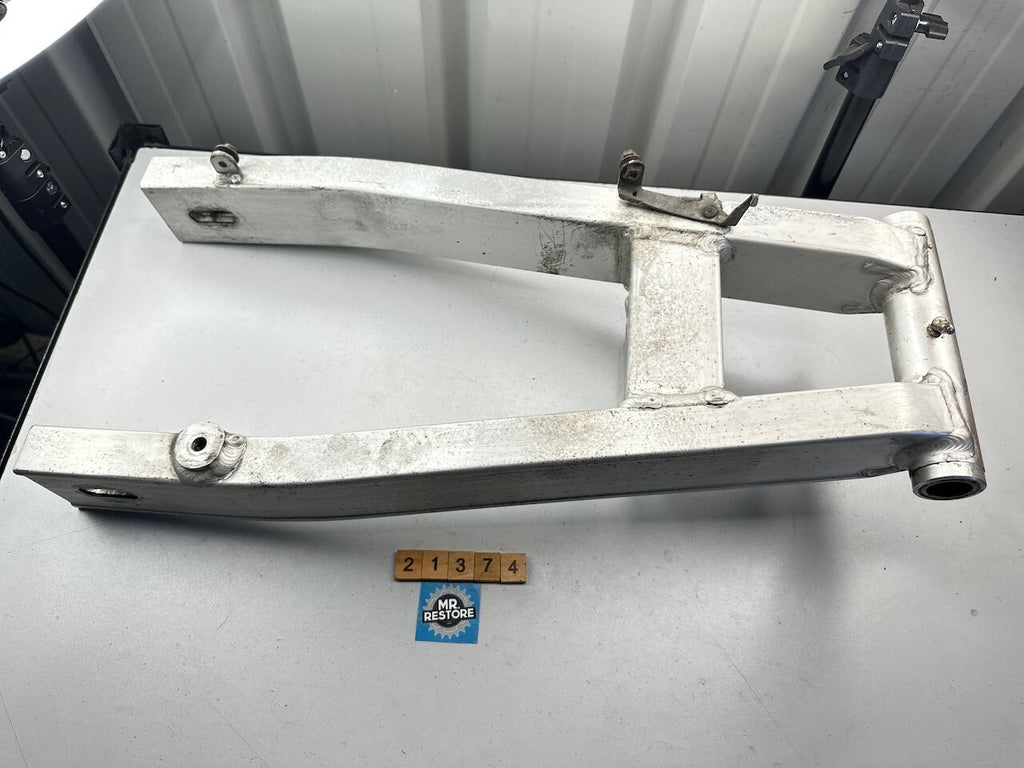 Yamaha TZR250 1987-88 Swingarm 1KT-22110-01