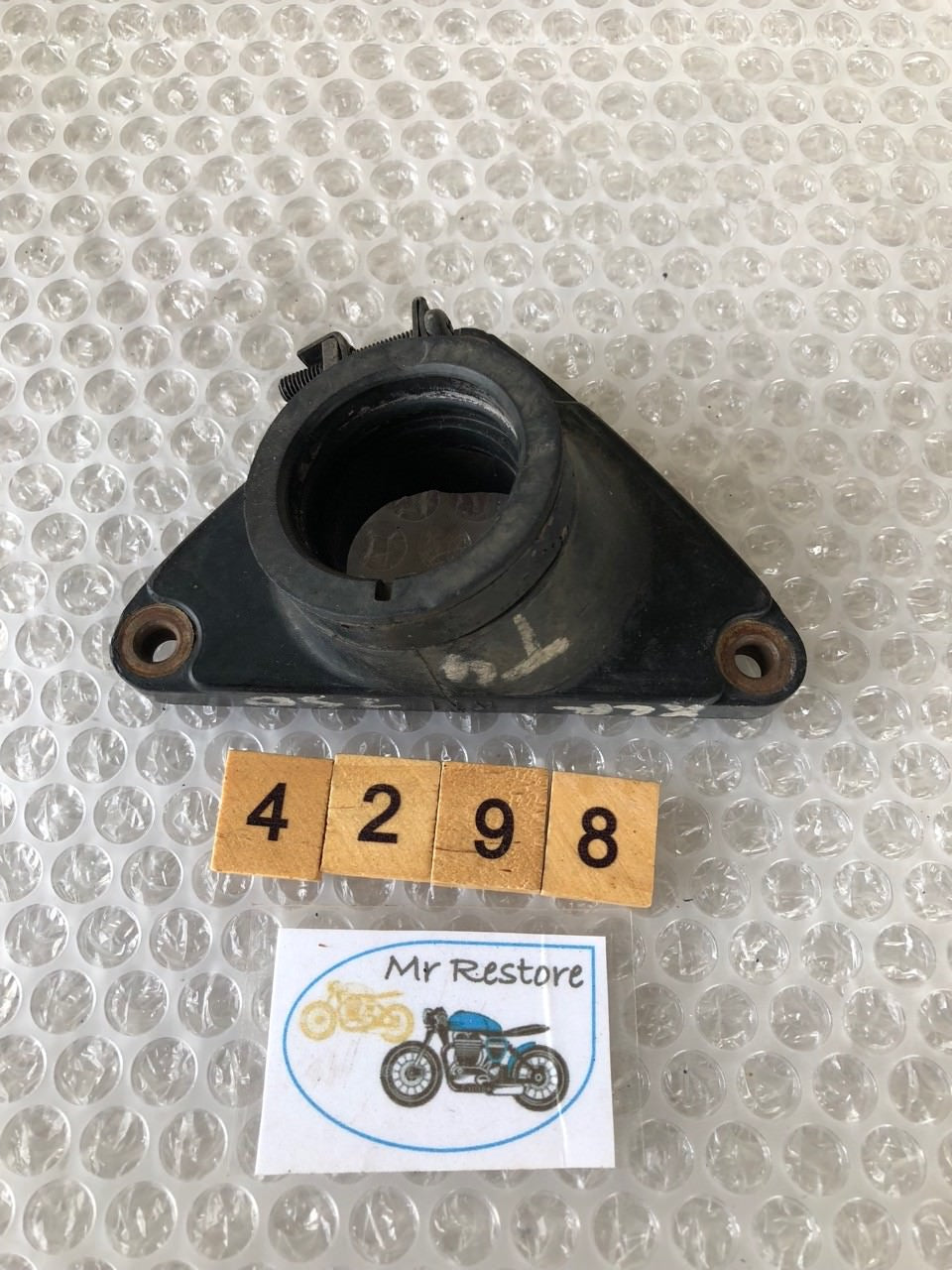 Honda XLR 250 Inlet manifold and clip OEM