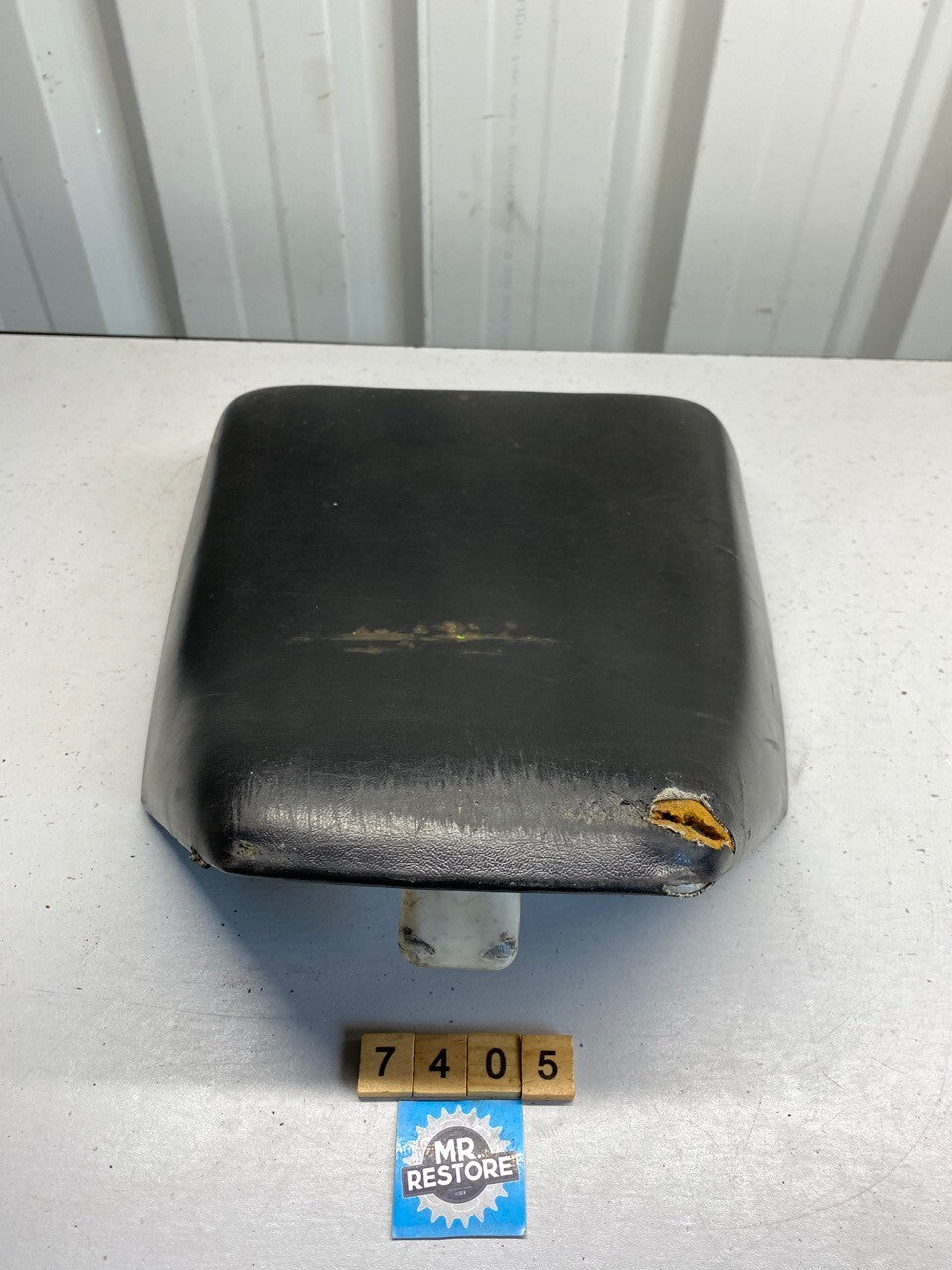 Suzuki GSXR1100 1990 45300-17C-01 Pillion Seat