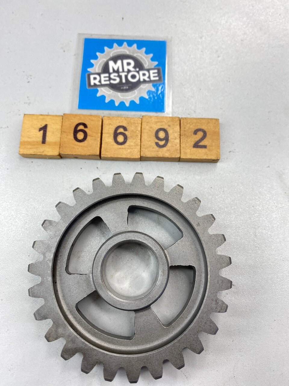 Suzuki RGV250 1989-96 1st Driven Gear (27T) 24311-12C02