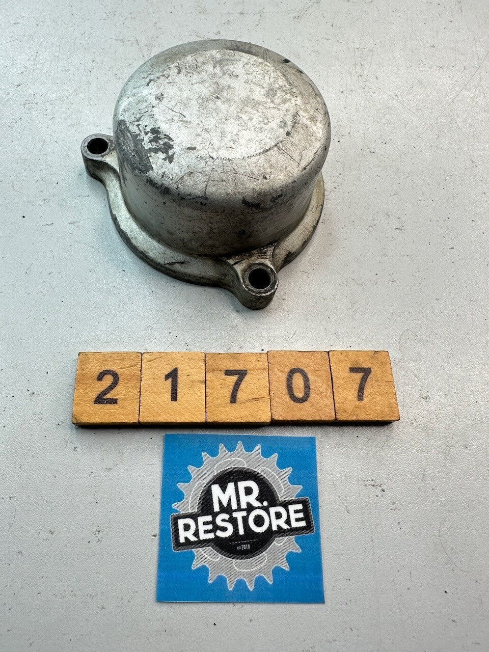 Yamaha XZ550 Oil Element Filter Cover 11H-13447