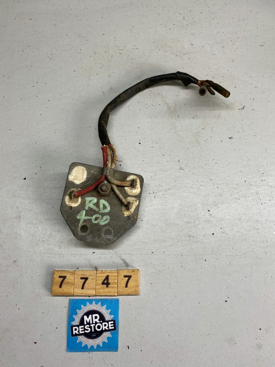 Yamaha RD400 RD250 OEM Regulator Rectifier
