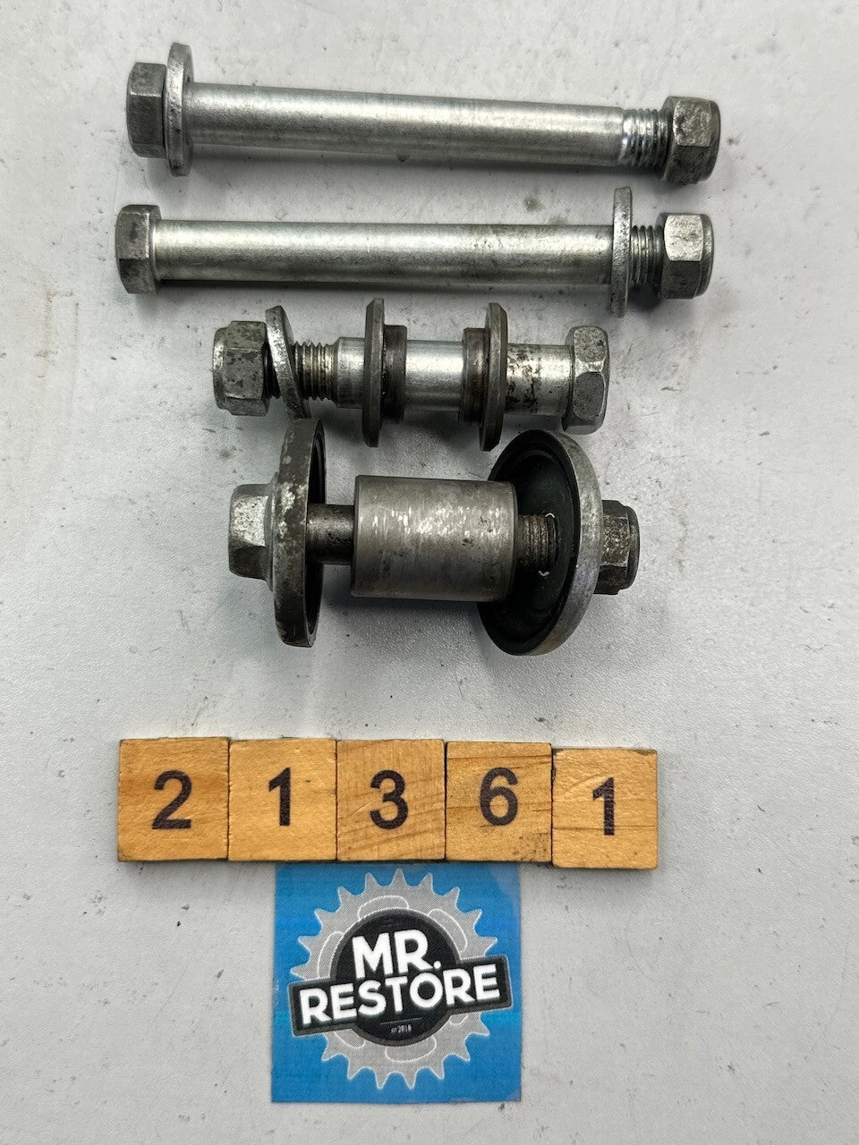 Yamaha TZR250 1986-88 1KT 2MA Swingarm Suspension Relay Arm Fixings set