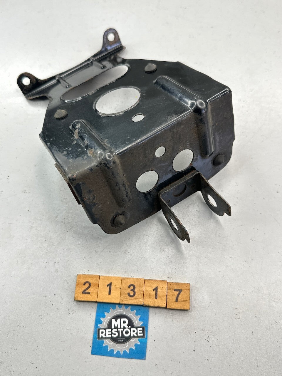 Kawasaki GPZ305 EX305 GPZ250 Belt Drive ER250 Z250 Battery Case Box 32097-1063