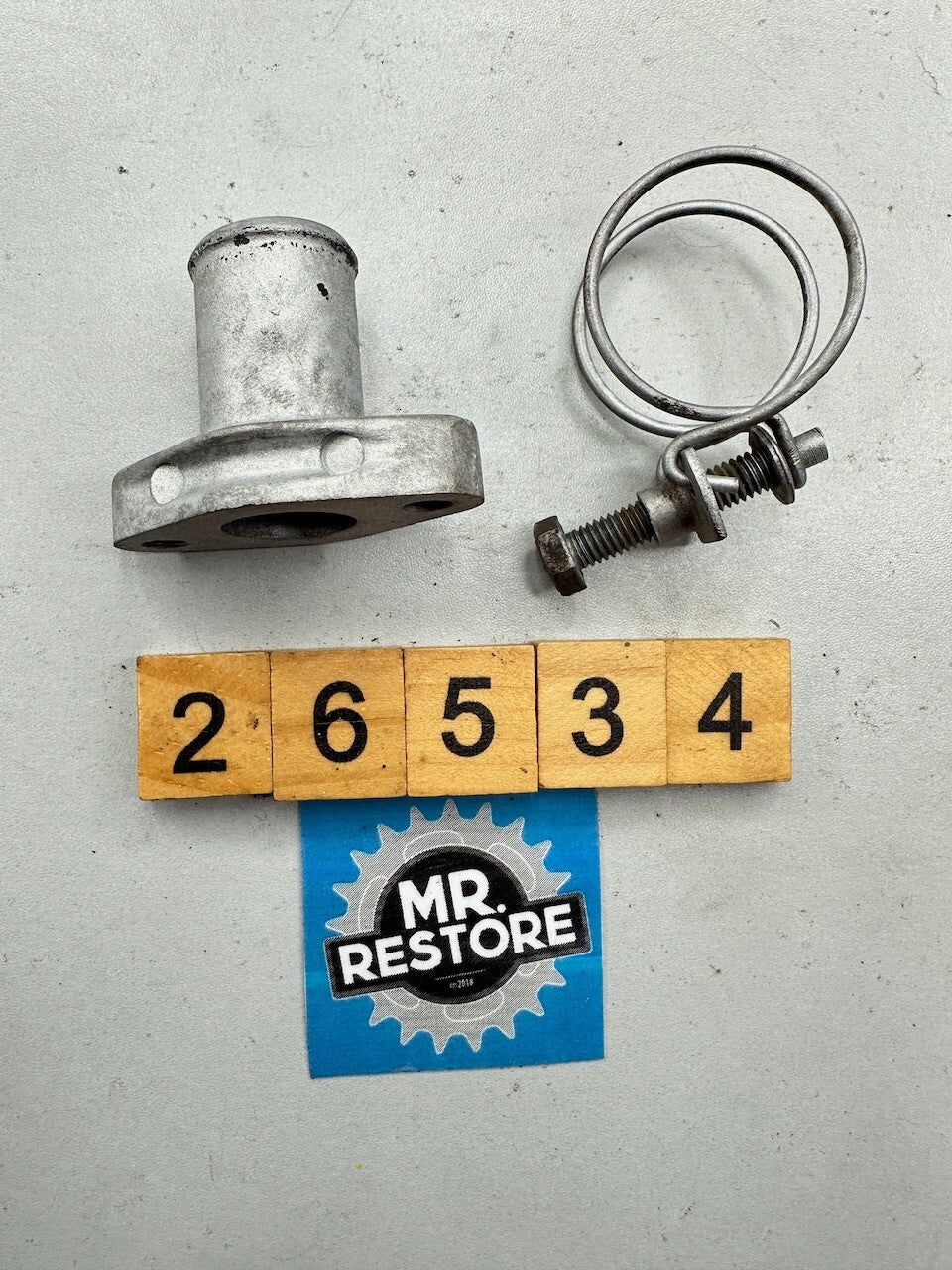 Yamaha RD350LC RD250LC RZ Cylinder Head Lower Water Joint & Clip 4L0-12479-00
