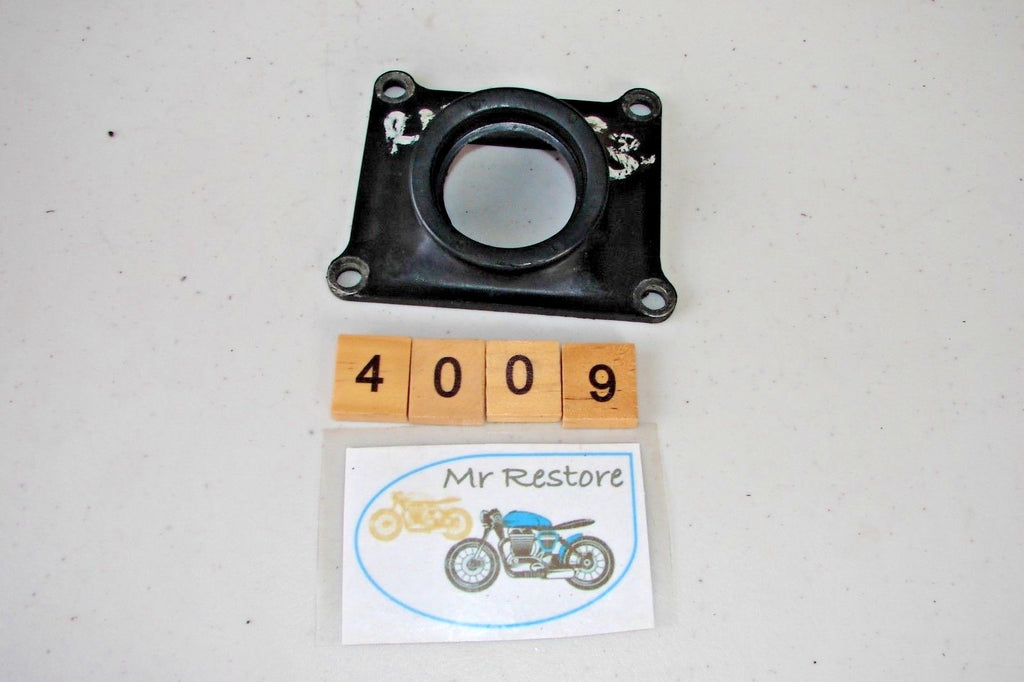 Suzuki RM125 1983 Inlet Manifold carb holder