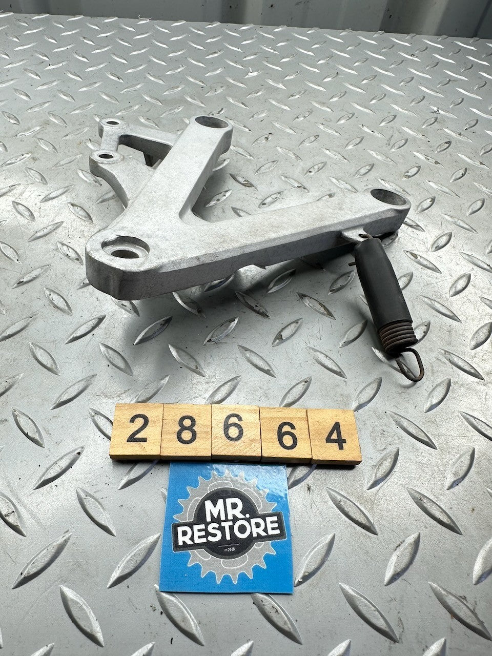 Honda CBR250RR MC22 R/H Footrest Foot Peg Bracket 50600-KAZ