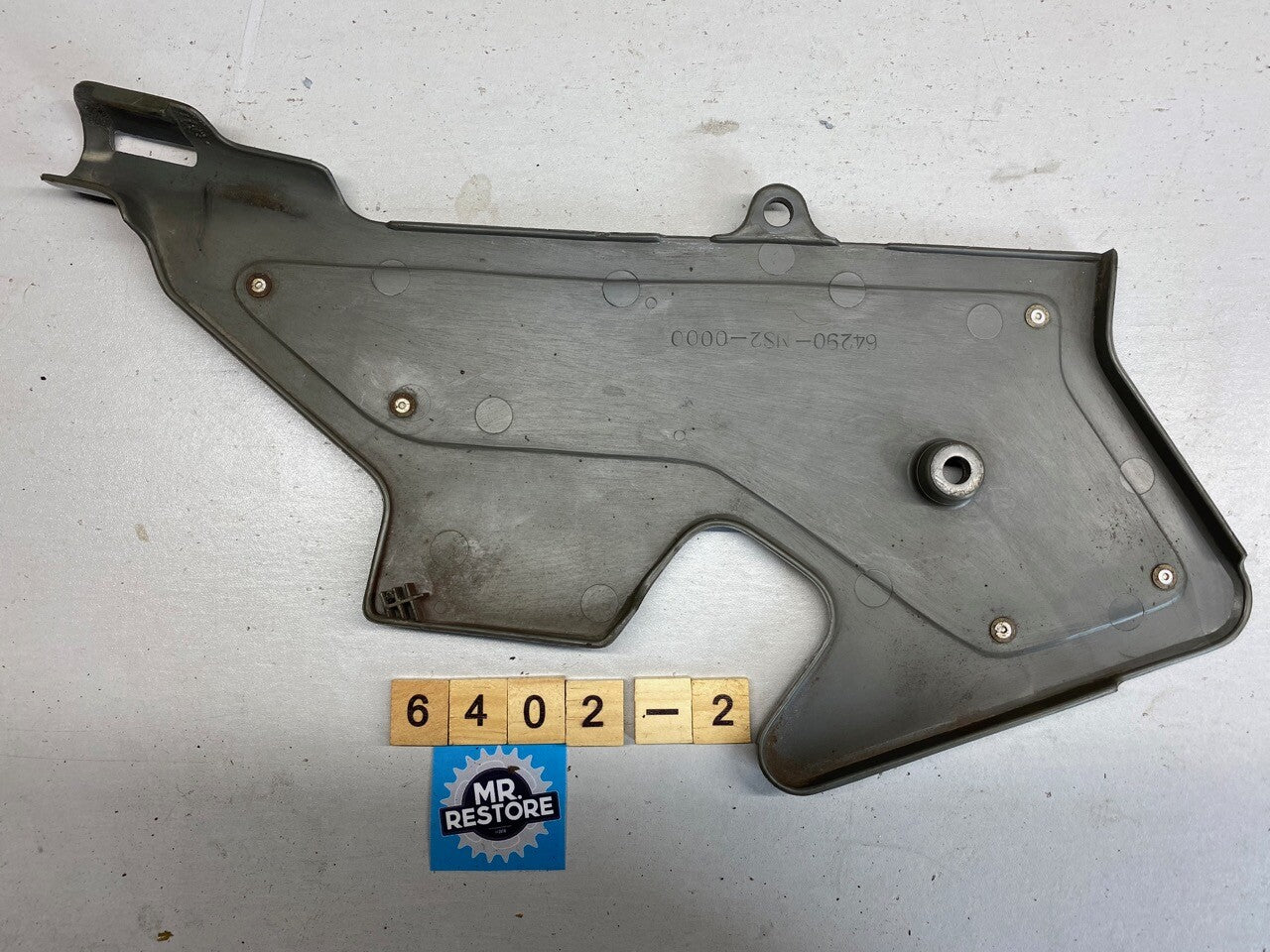 Honda CBR 1000 Early 90s Side Cover 64290-MS2-0000 - 2 available
