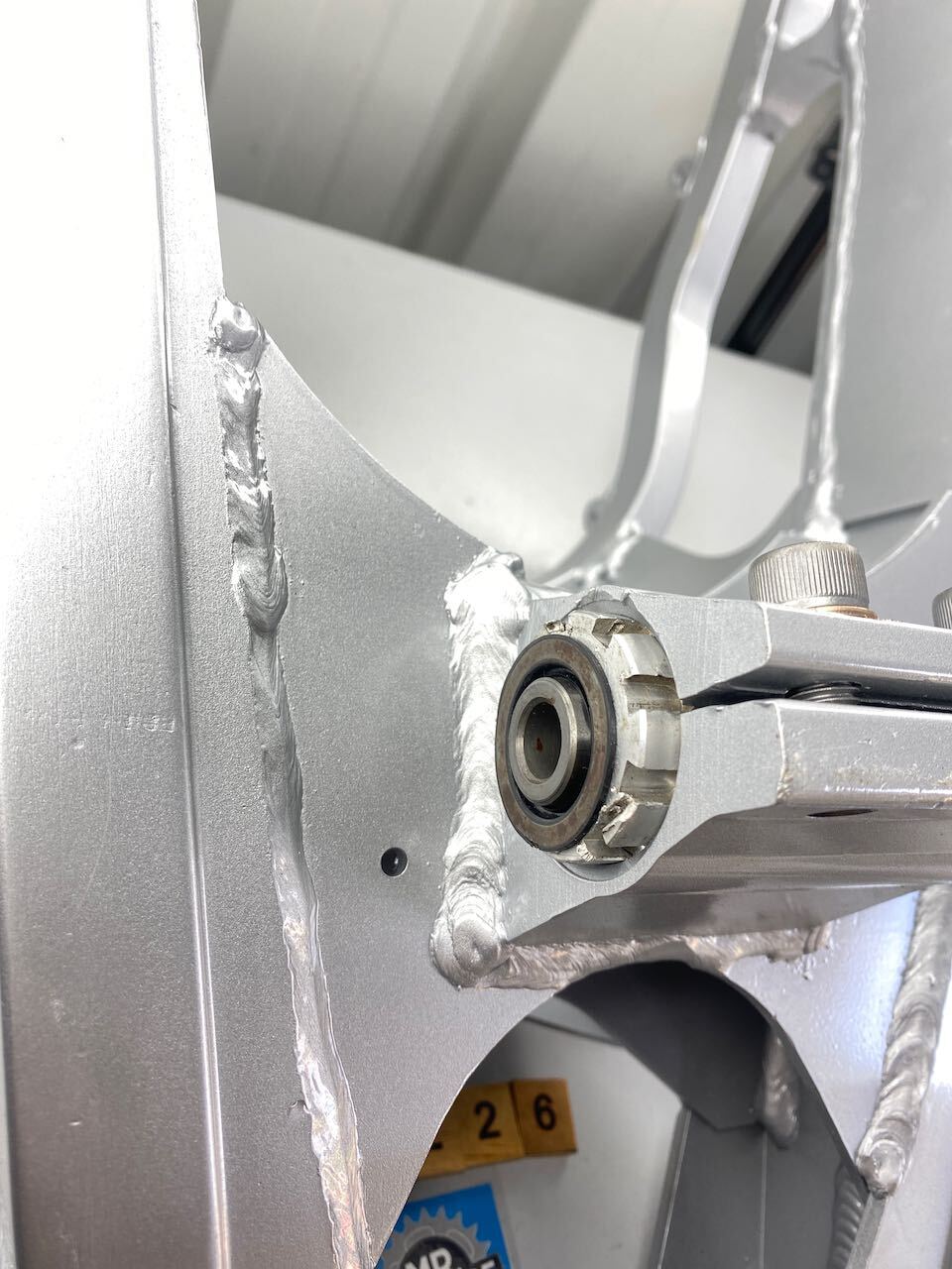 Kawasaki ZXR750 H1 1989 Swing Arm & Parts (reconditioned)