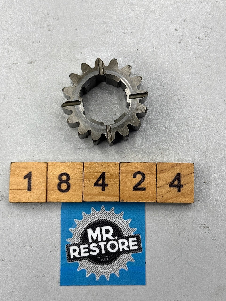 Yamaha IT465 YZ465 Transmission 2nd Pinion Gear (16T) 3R5-17121-01