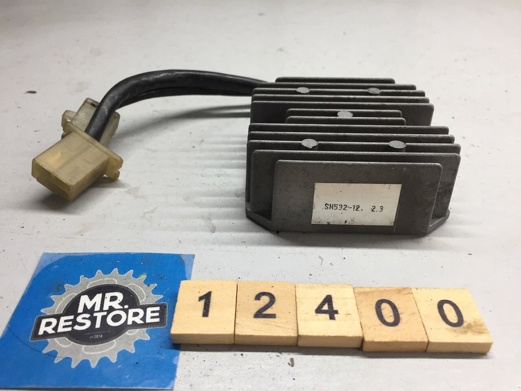 Honda CB250 RS Regulator Rectifier OEM SH532-12