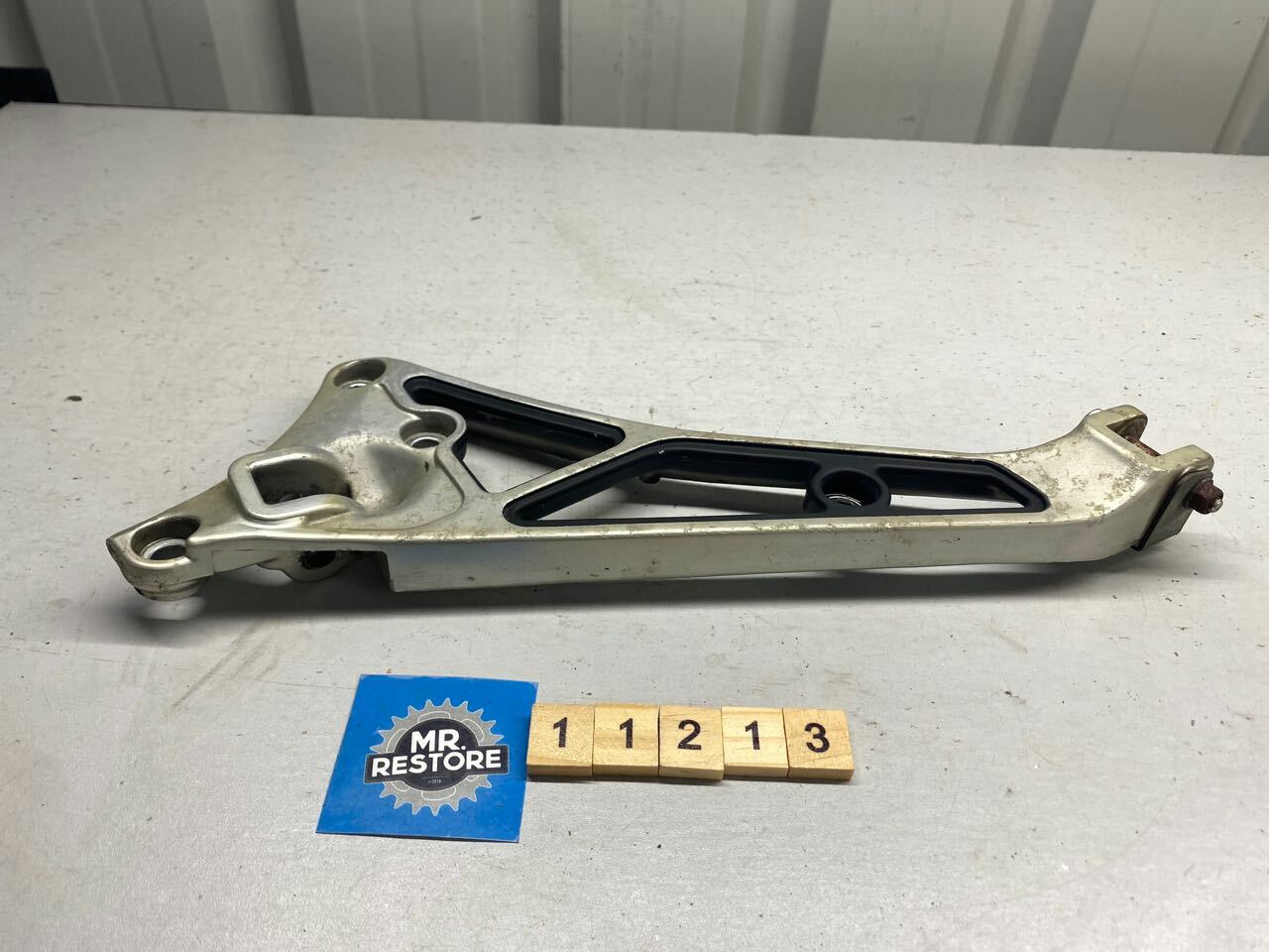 Suzuki GSX250FW L/H Footrest Hanger