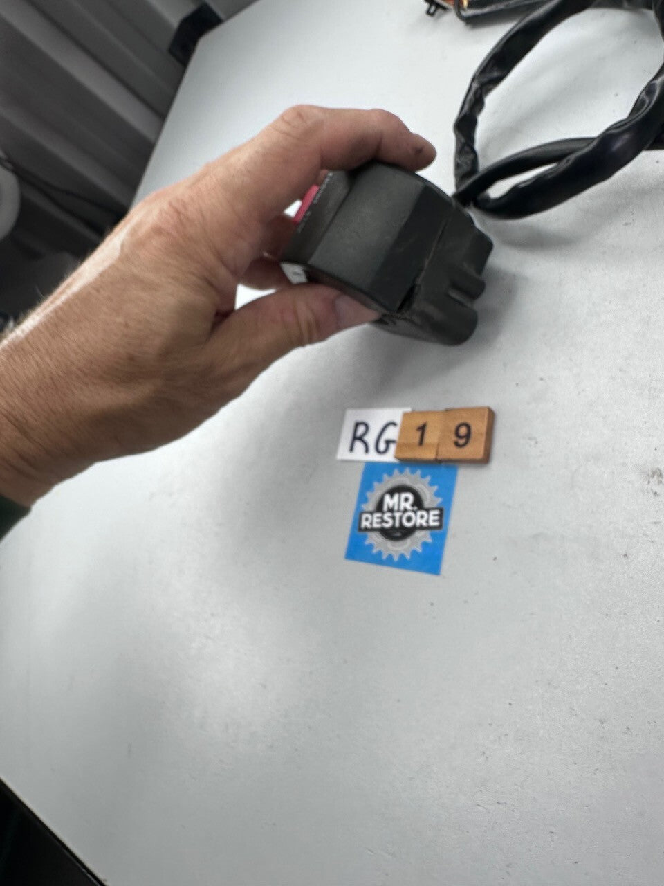 Suzuki RG500 RG250 GS500 R/H Handlebar Switch 37200-40A60