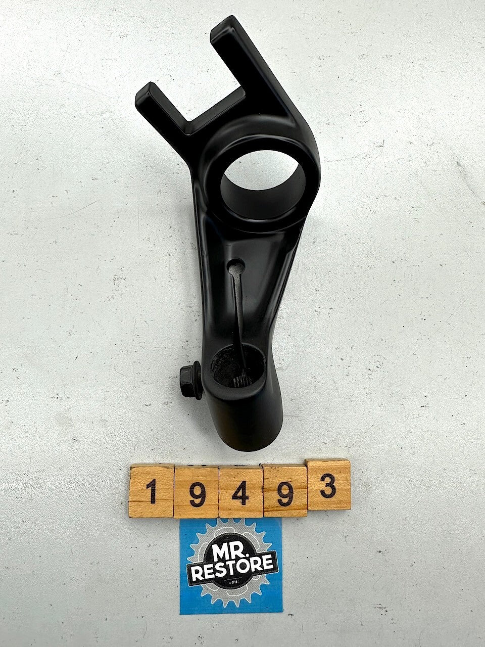 Kawasaki GT550 GT750 R/H OEM Handlebar Holder - Repainted 46012-1029