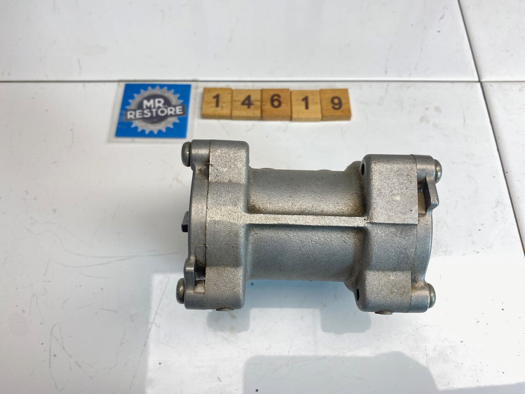 Kawasaki GPZ900R ZX900 GPZ750R Oil Pump Assy. 16082-1060