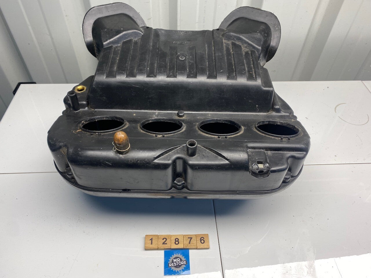 Suzuki GSXR1000 Air Box Air Cleaner 13700-40F00