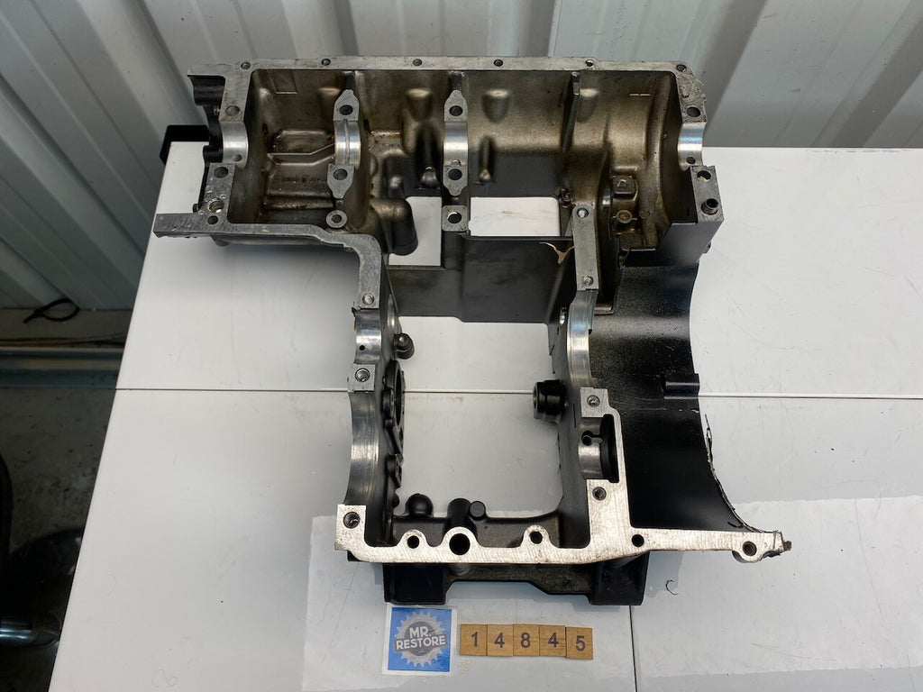 Kawasaki GPZ900R ZX900 Crank Cases