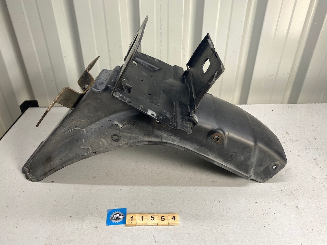 Suzuki GSX400 GSX250 Rear Fender Mudguard & Reg Plate Holder 63113-44400