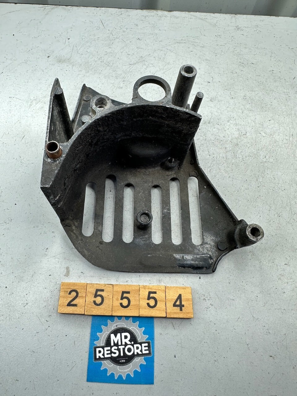 Honda VFR750 F VFR700 Sprocket Cover 11341-ML7  11341-ML7-000
