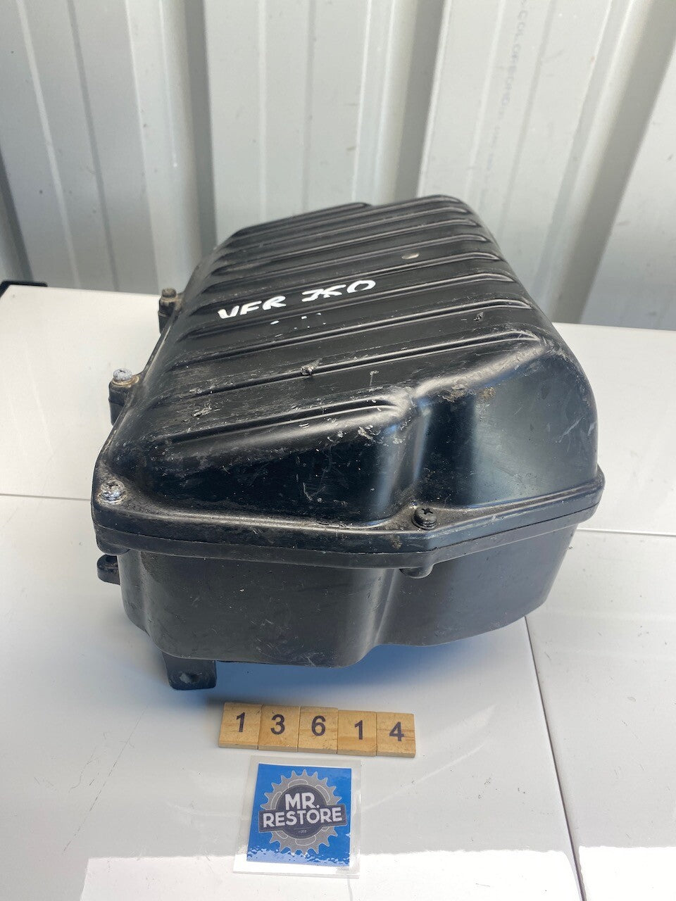 Honda VFR750F Interceptor Air Cleaner Box 91-97 17221-MT4 & 17231-MT4-010
