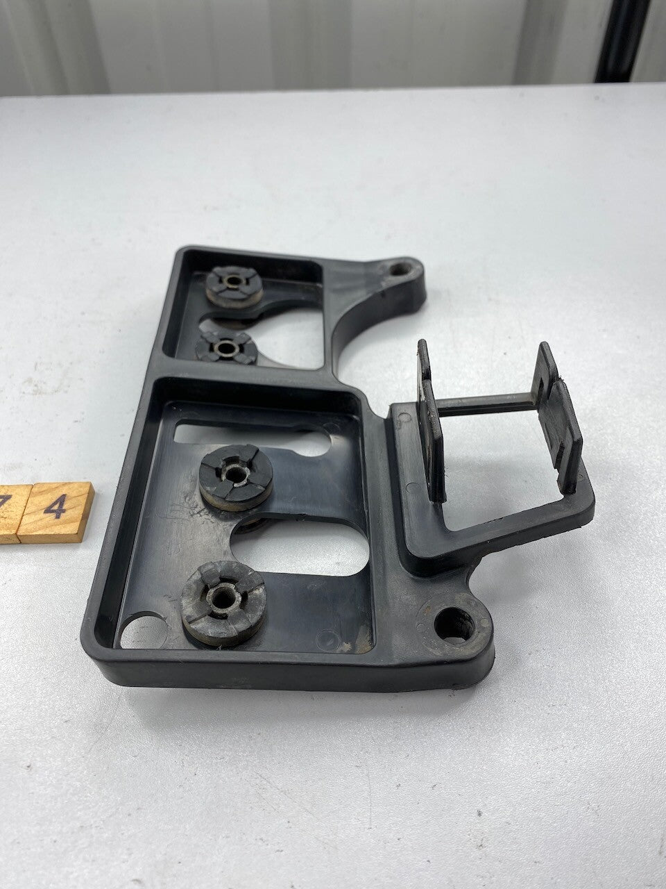 Honda XL600 XL350 XL250 Meter Clocks Stay Bracket 37212-MG2-670