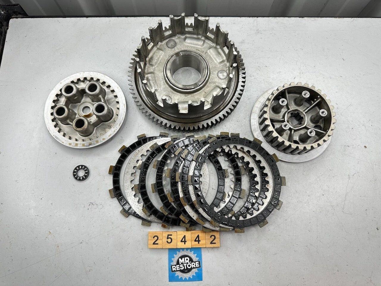 Suzuki GSX250 FW Clutch Assy.