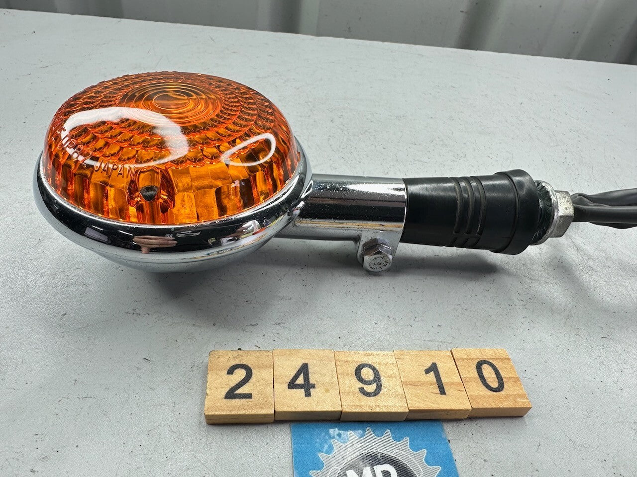 Yamaha V-Max 1200 VMX12 '85-03' OEM Rear Right Indicator Turn Signal VGC