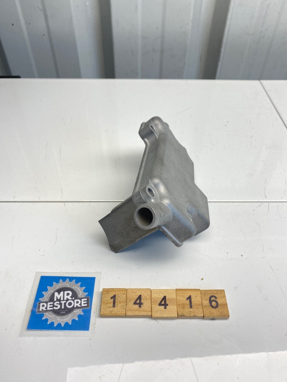 Kawasaki GPZ900 ZX ZG ZL 1000 EL250 Breather Body 14070-1061