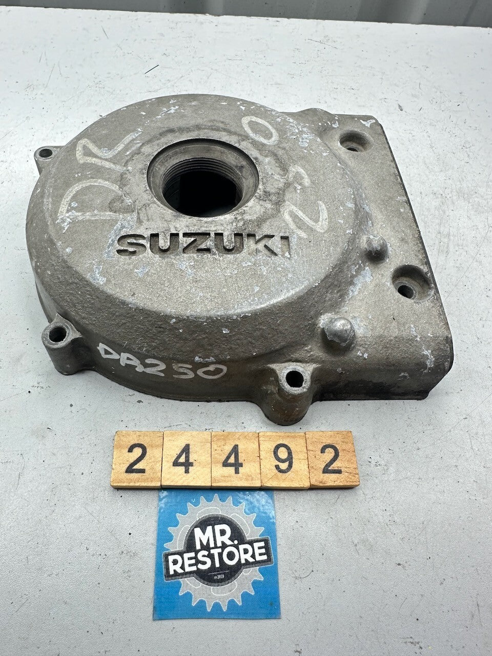 Suzuki DR250 '84-87' Magneto Stator Generator Cover 11351-38230