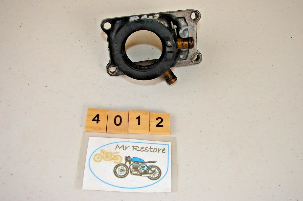 Suzuki RGV250 K G5 Inlet Manifold carb holder