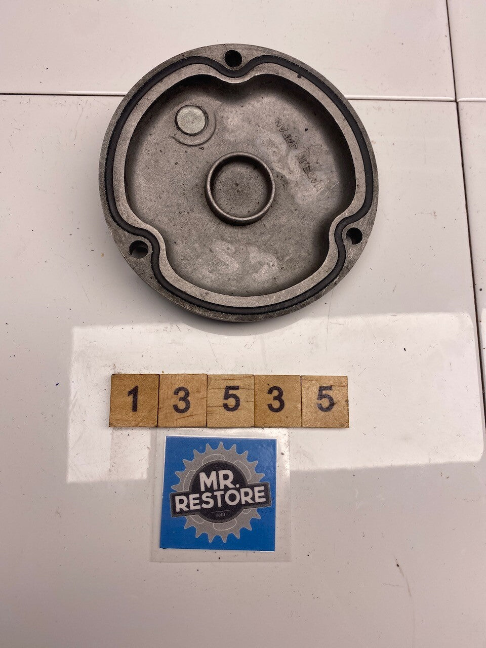 Suzuki GSX400 / 4 Oil Filter Cover Cap