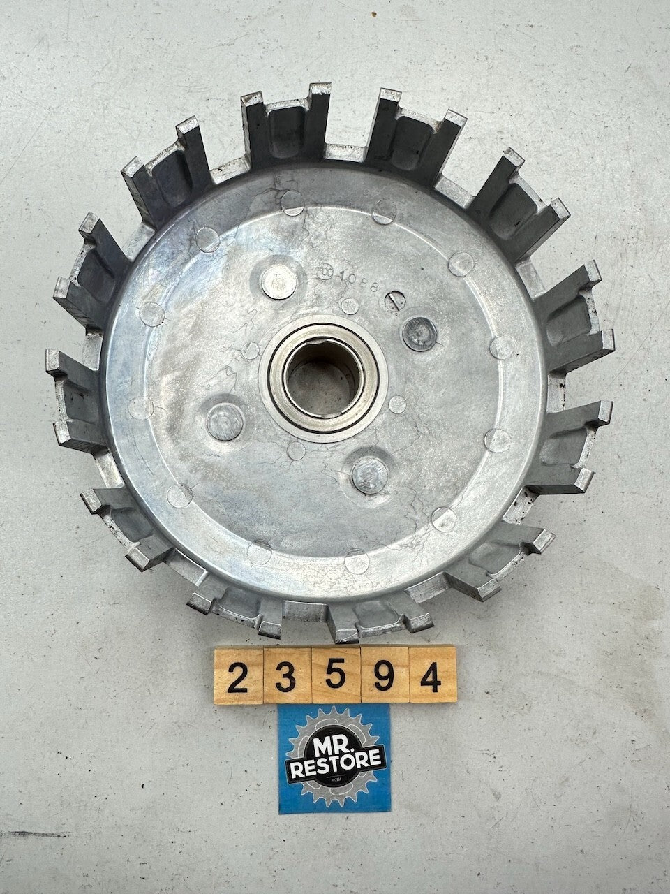 Kawasaki KR250 KR1 '88-89' Clutch Basket 13095-1172