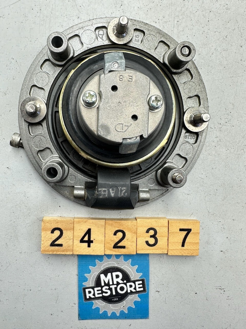 Suzuki GSX1100 GSX750 GSX600 GS500 RF900 DR800 RG125 OEM Fuel Cap