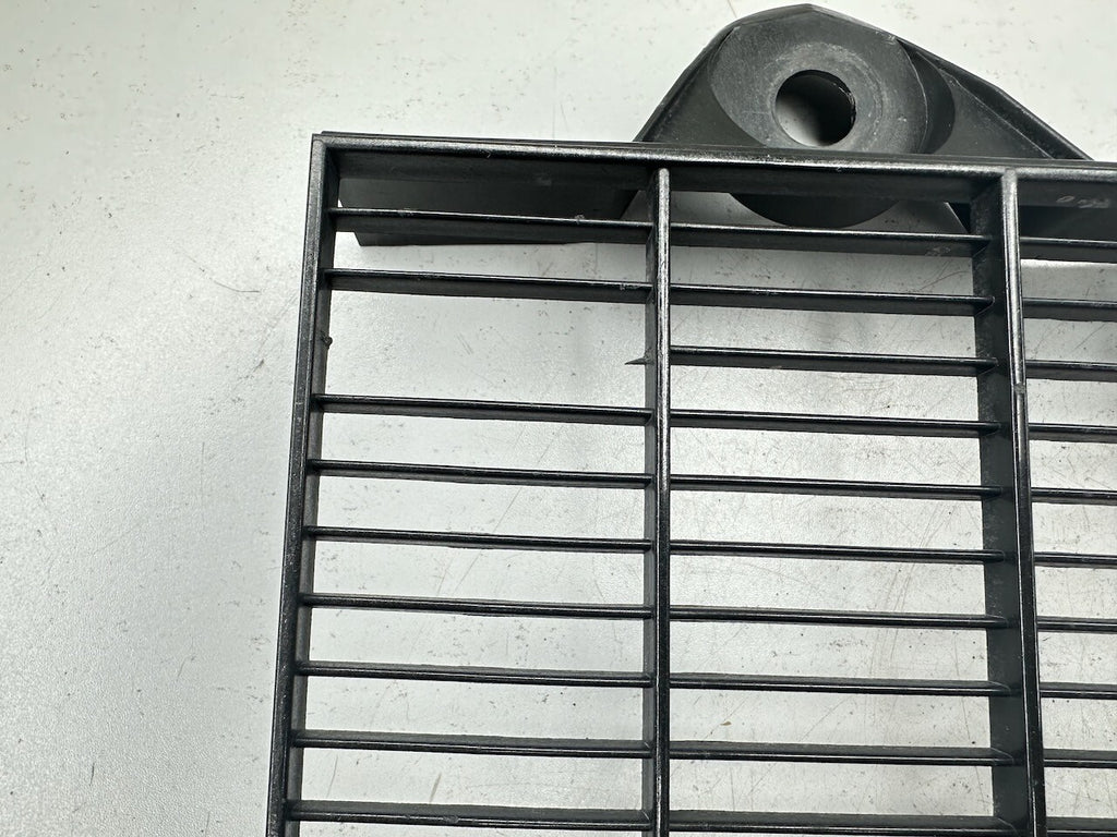 Triumph Daytona Speed Triple T300 Sprint Tiger Trident Trophy - Radiator Grille