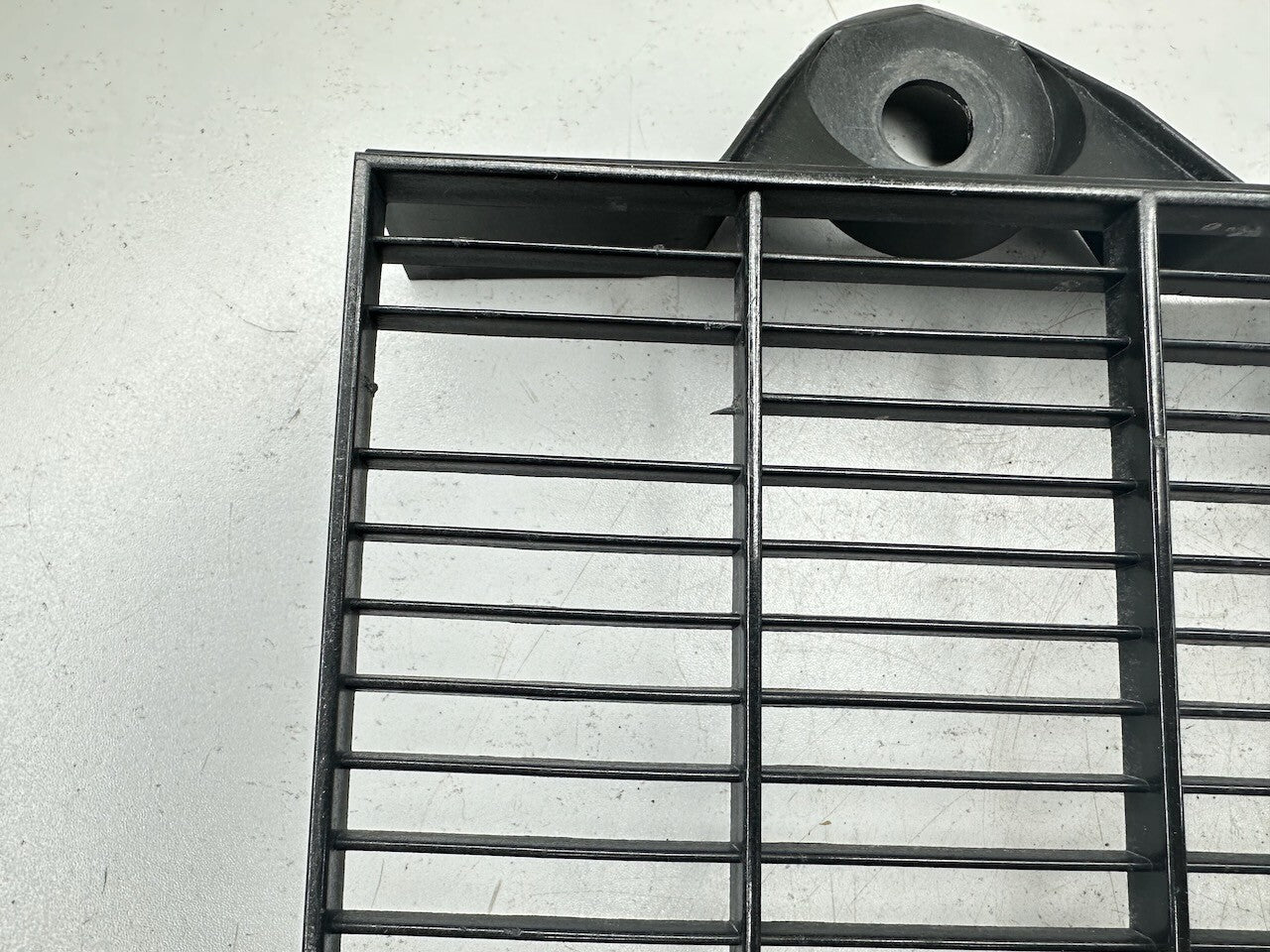 Triumph Daytona Speed Triple T300 Sprint Tiger Trident Trophy - Radiator Grille
