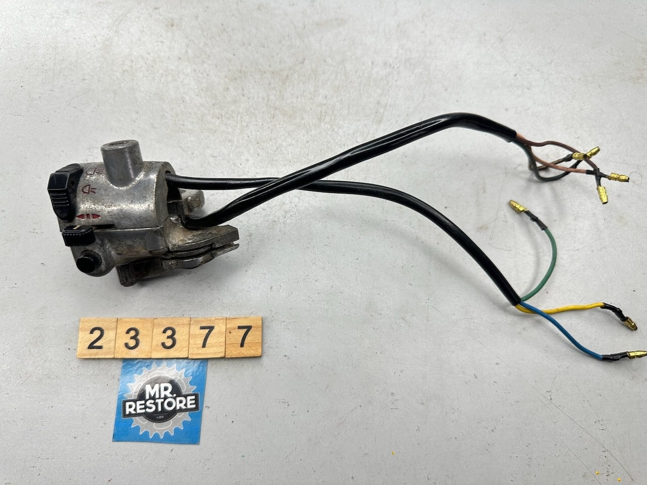 Yamaha V70 V80 V90 Left Handlebar Switch & Choke Lever