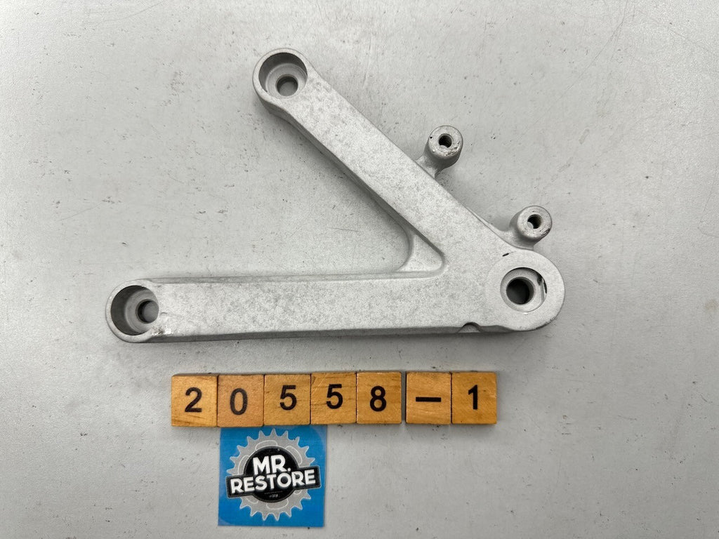 Honda CBR250RR MC22 L/H Footrest Foot Peg Bracket OEM 50700-KAZ