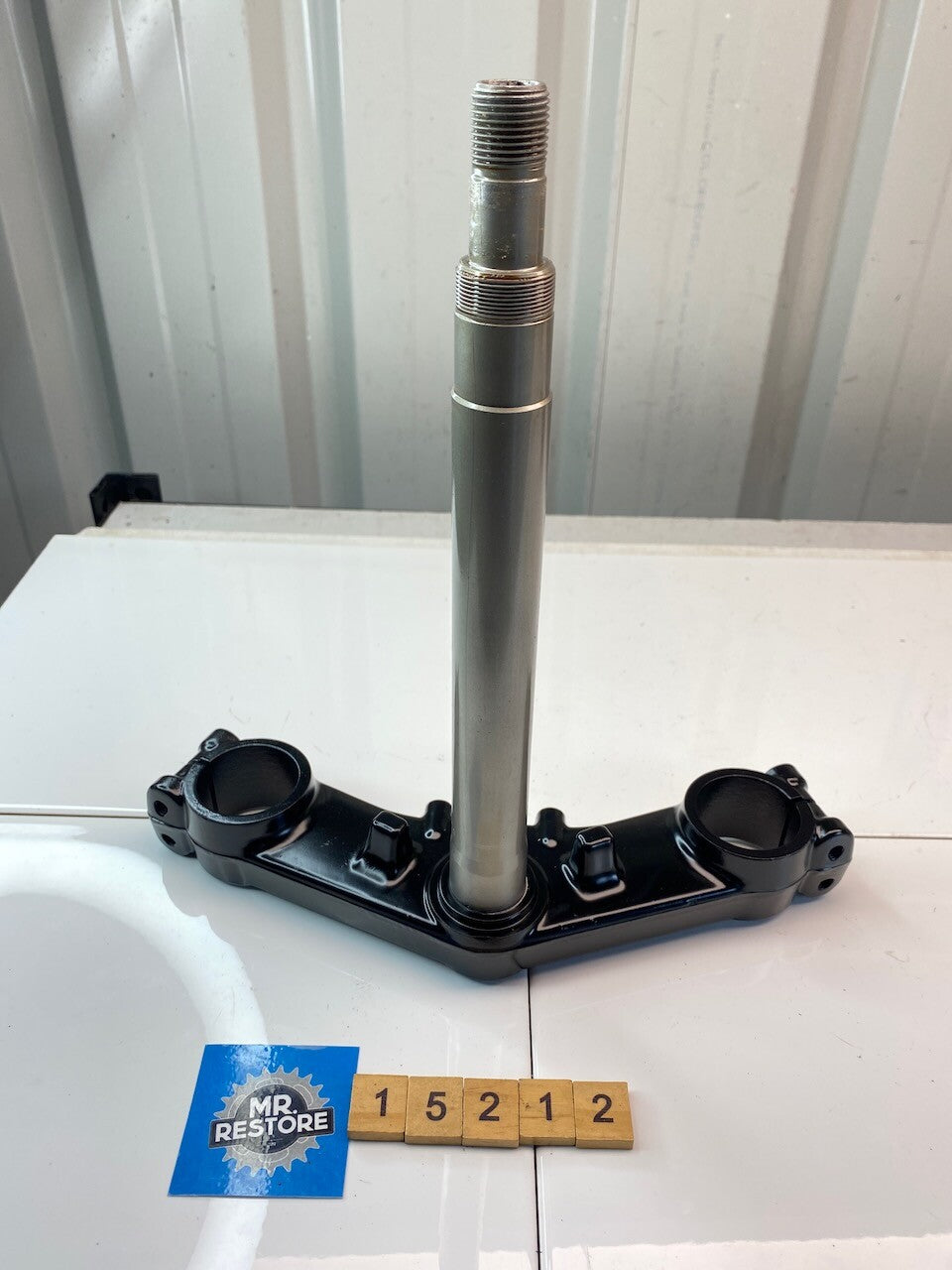 Kawasaki GPX1000 Steering Stem (Vapour Blasted)