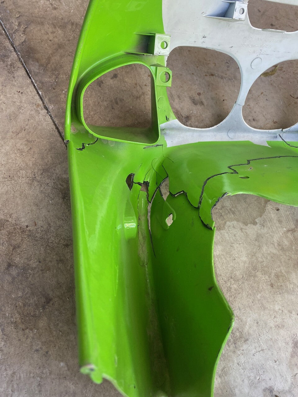 Kawasaki ZX7R Front Fairing 55028-1343 - (Damaged)