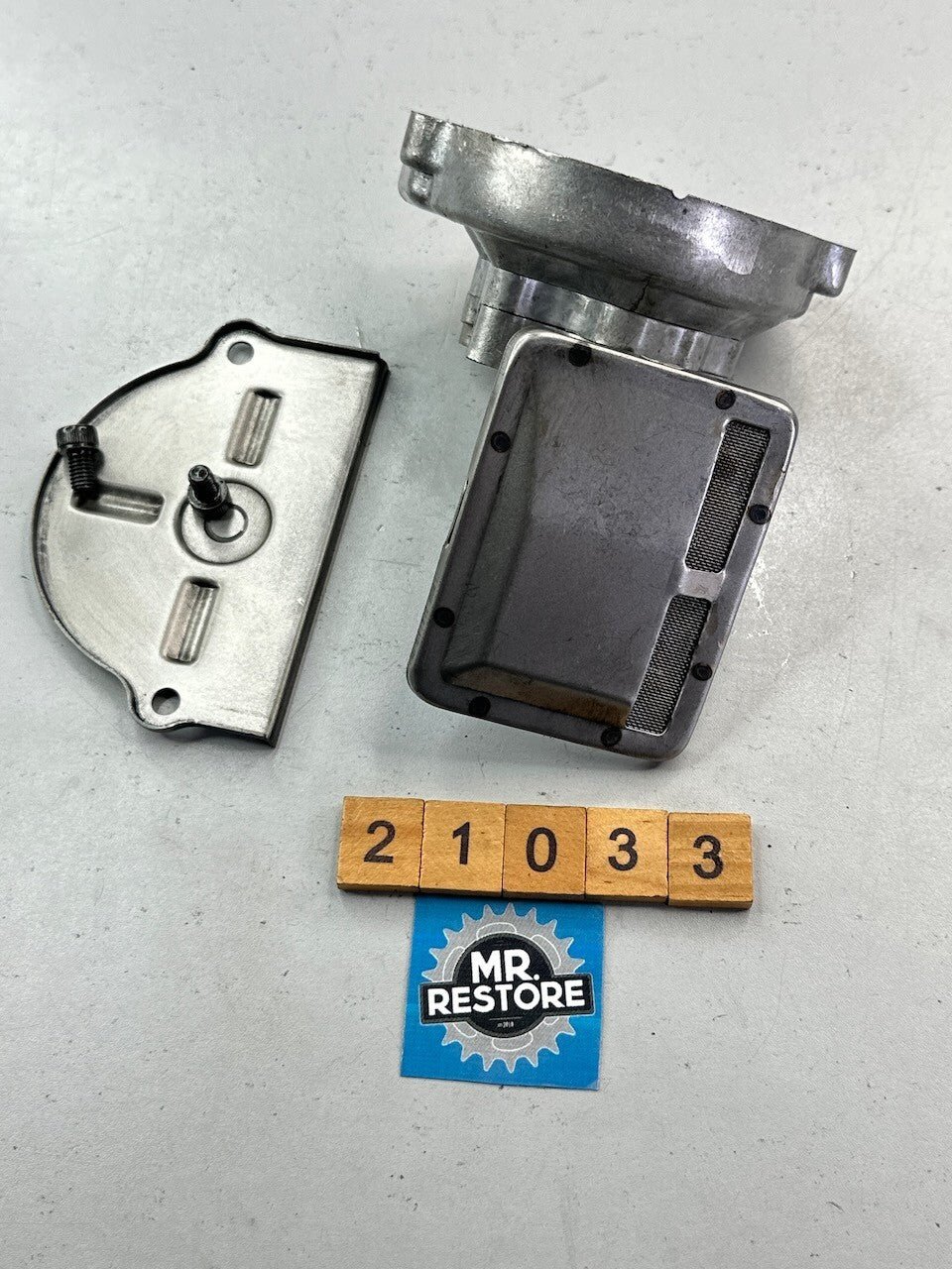 Yamaha XV1100 XV1000 XV750 XV700 XVS1100 Oil Pump Assy. & Cover
