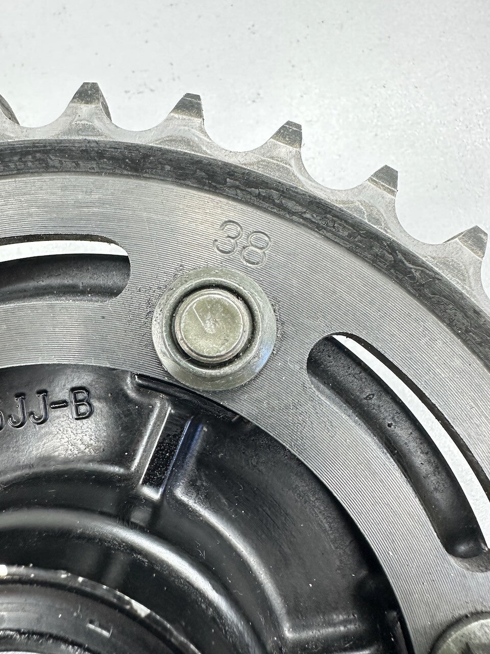 Yamaha XJR1300 FZS1000 MT-09 MT-07 R1 Sprocket Hub Carrier & 38th Sprocket