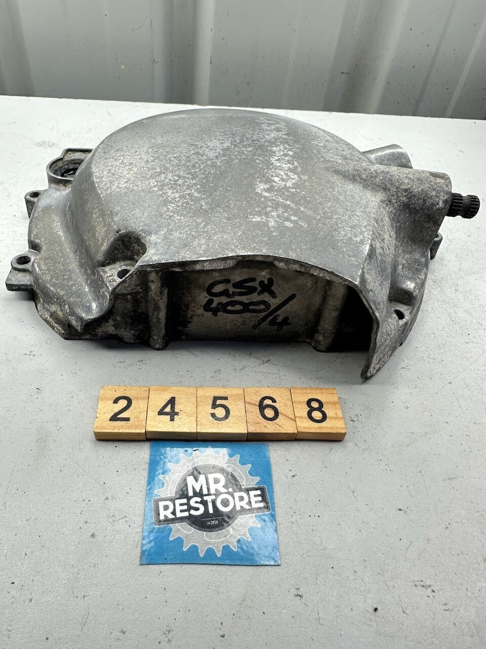 Suzuki GSX400 F Clutch Cover 11340-33200  11340-33200-000