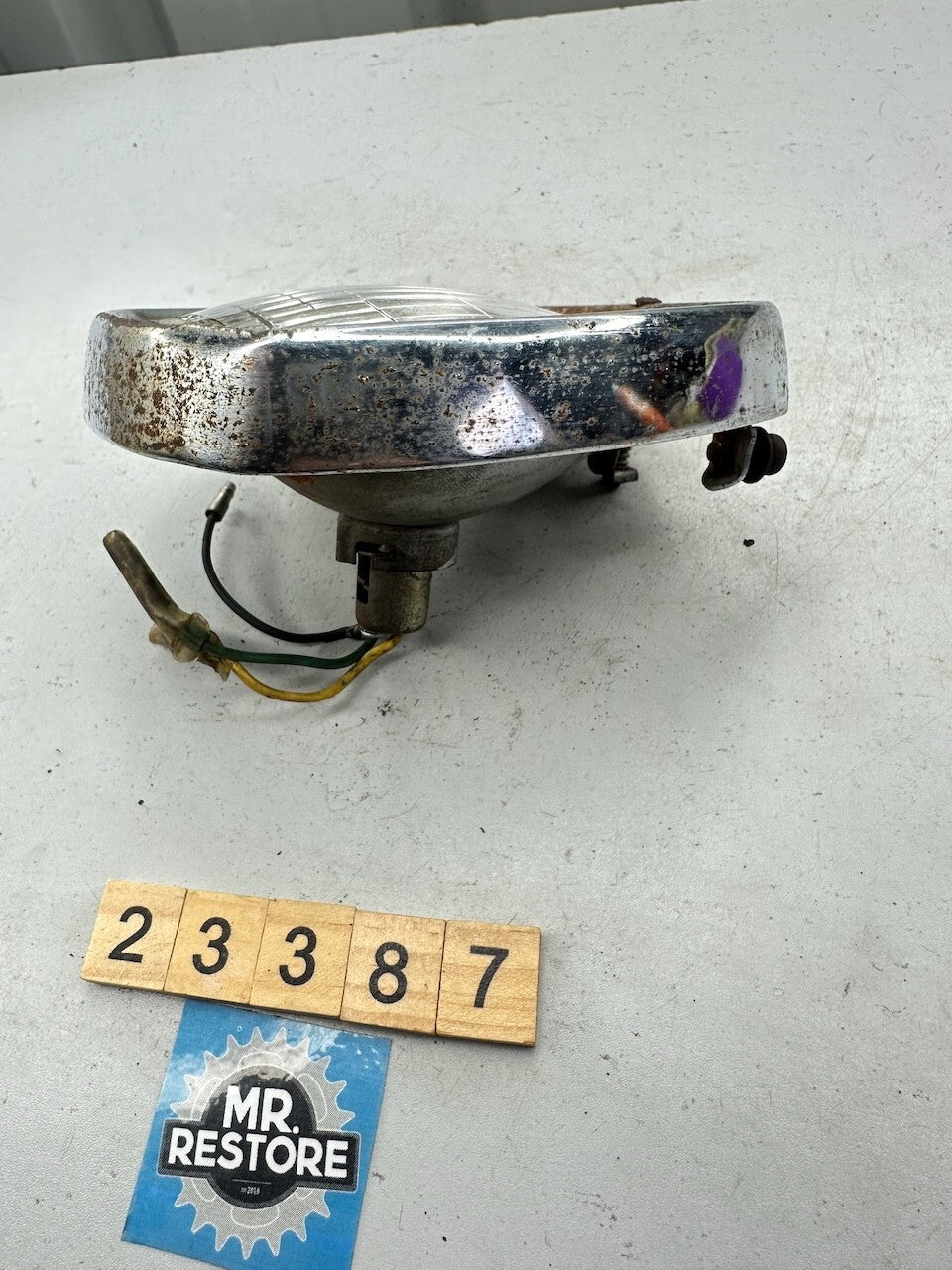 Yamaha V70 V80 V90 Head Light Lamp, Surround, Loom & Bulb (12v)
