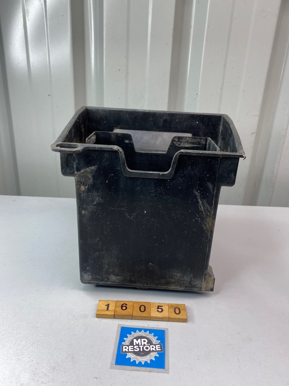 Kawasaki GPZ900 R ZX900 Battery Case Holder 32097-1102