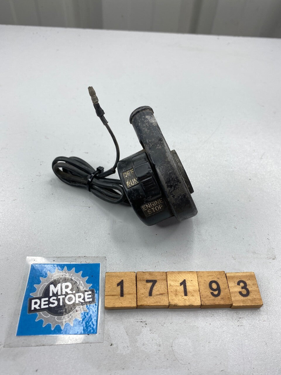 Yamaha TT250 1980-82 XT250 1980-83 R/H Handlebar Switch 3Y1-83976-01