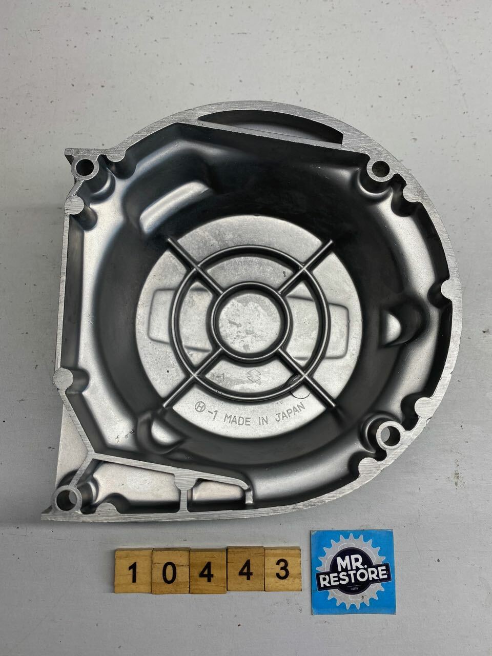 Suzuki GT380 Engine Cover - Vapour Blasted