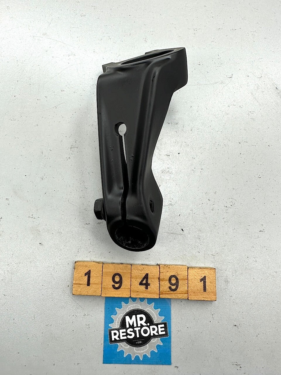 Kawasaki GT550 GT750 L/H OEM Handlebar Holder - Repainted 46012-1028