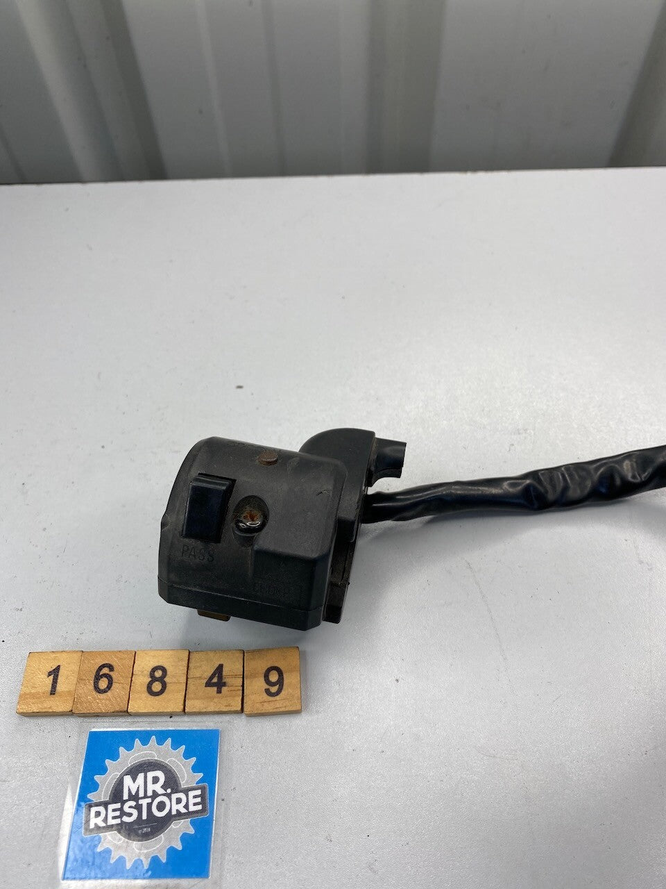 Kawasaki KR250 L/H Handlebar Switch 
