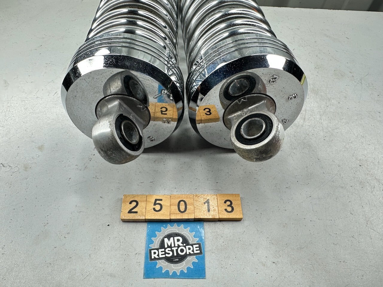 Yamaha V-Max 1200 VMX12 Pair or Rear OEM Shock Absorbers (VGC) 1FK-22210-00