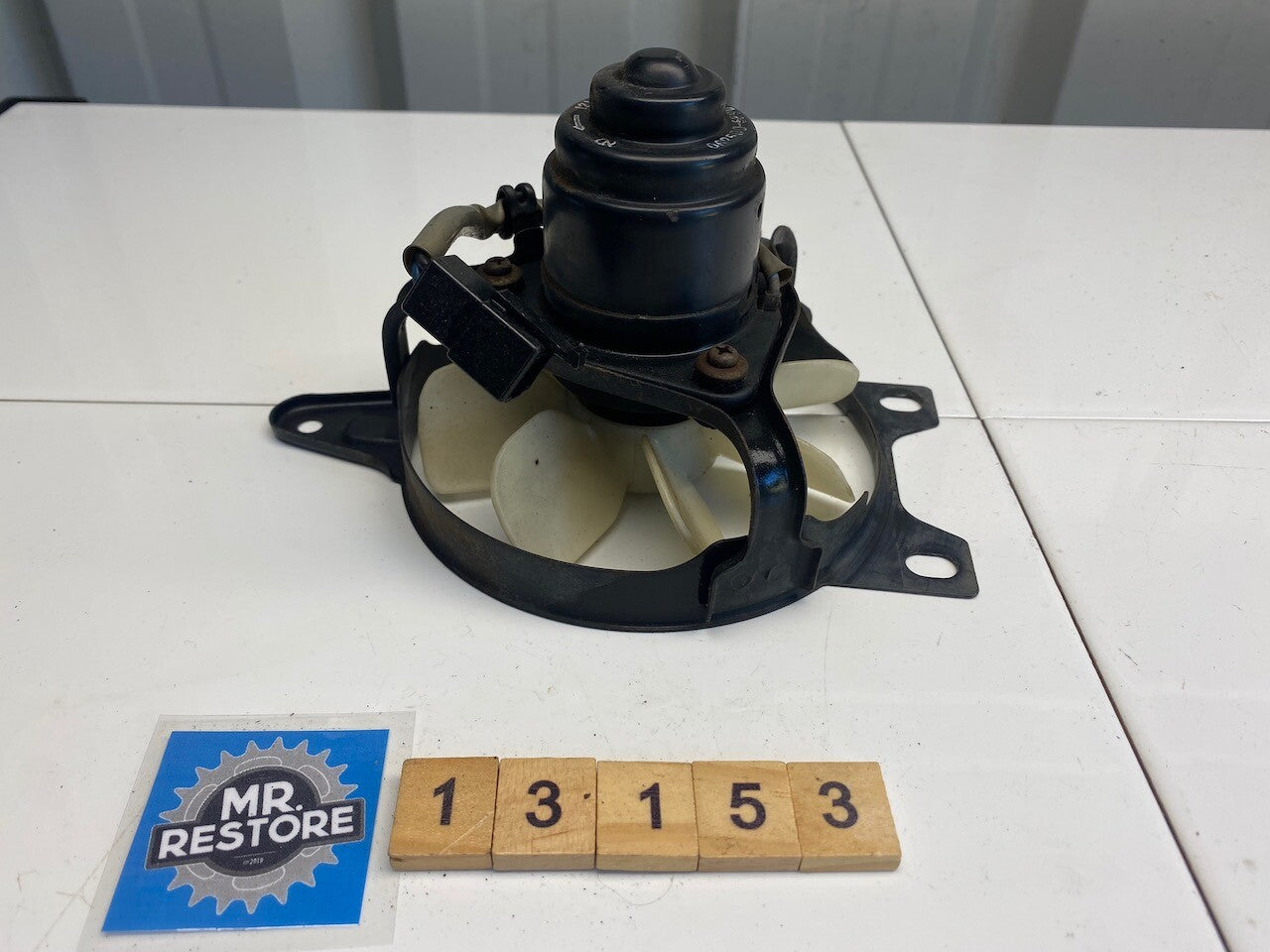 Yamaha FZR250 2KR 3HX 1987-1988 Radiator Blower Cooling Fan 1HX-12405 (tested)